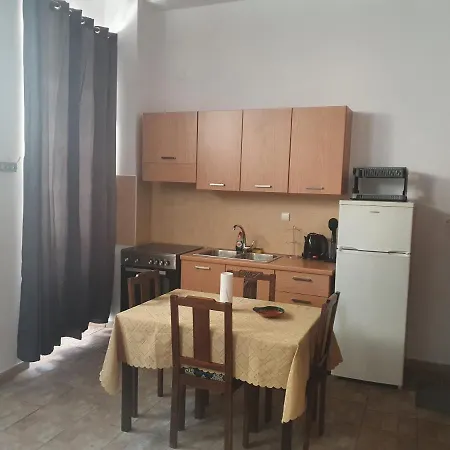 Callisto House 5 *