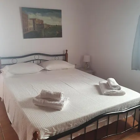 아파트 Callisto House 5 에르무폴리
